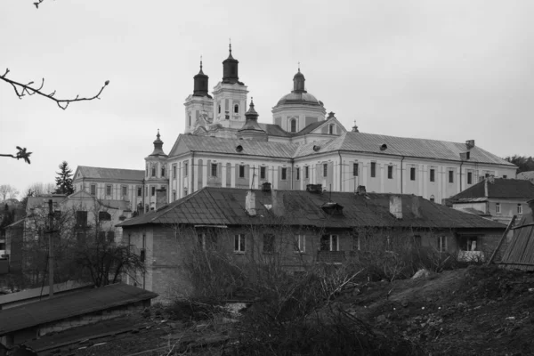 Zabytkowa Część Starego Miasta Stare Miasto Centralna Ulica Katedra Przemienienia — Zdjęcie stockowe