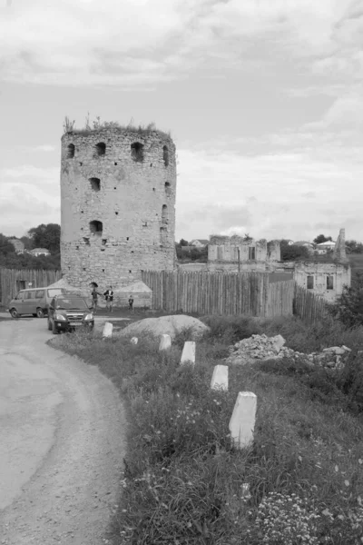Ruinen Eines Kleinen Alten Palastes — Stockfoto