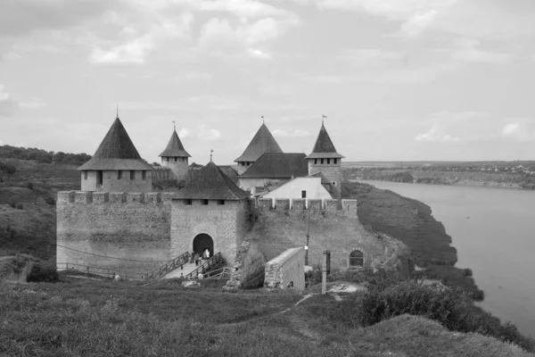 Πύργοι Και Τείχη Του Κάστρου Στο Khotyn — Φωτογραφία Αρχείου