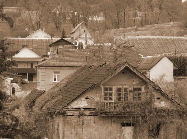 Ogólny Widok Wzgórze Zamkowe Drewniany Dom Ukraińskiej Wsi — Zdjęcie stockowe
