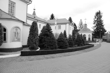  Manastır Epifani Manastırı 