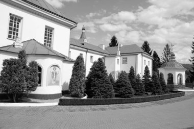  Manastır Epifani Manastırı  