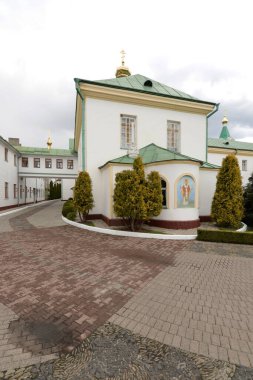  Manastır Epifani Manastırı  