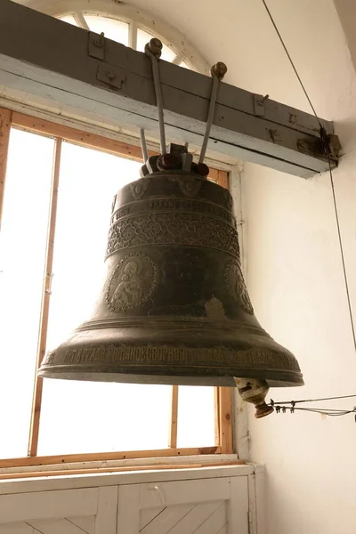 Kutsal Epifani Manastırını ara.