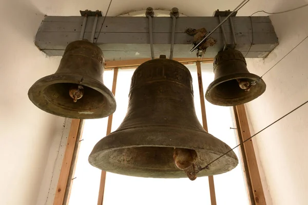 Kutsal Epifani Manastırını ara.