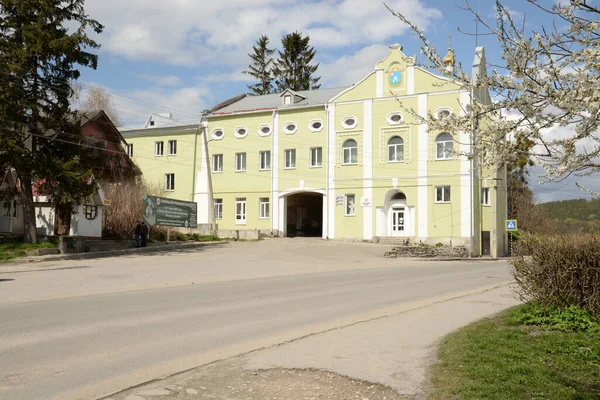 Zabytkowa Część Starego Miasta Monasheskyy Budynek Klasztor Objawień Wielki Stary — Zdjęcie stockowe