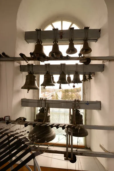 Kutsal Epifani Manastırını ara.