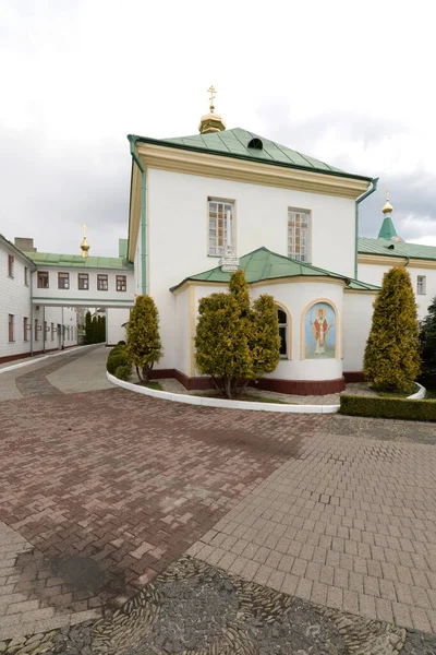  Manastır Epifani Manastırı  