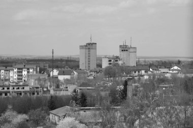 Pencereden şehre olan manzara.