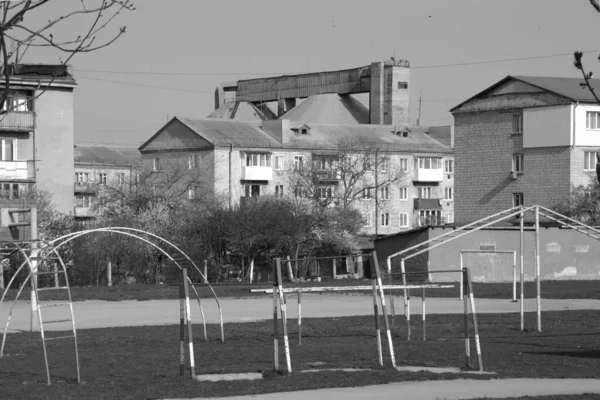 Utsikten Från Fönstret Till Staden — Stockfoto