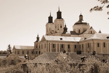 Şekil Değiştirme Katedrali