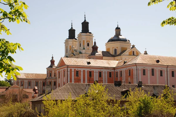 Şekil Değiştirme Katedrali