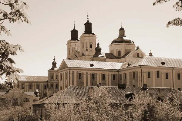 Şekil Değiştirme Katedrali