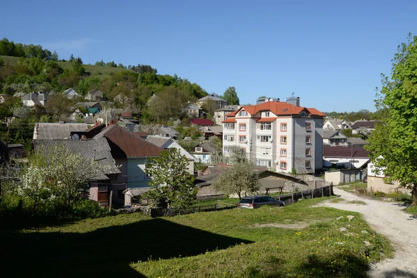 Der Blick Aus Dem Fenster Auf Die Stadt — Stockfoto