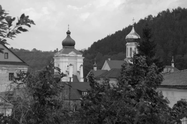 Eski kentin tarihi kısmı. Aziz Niklas Katedrali (Fransisken Manastırı)