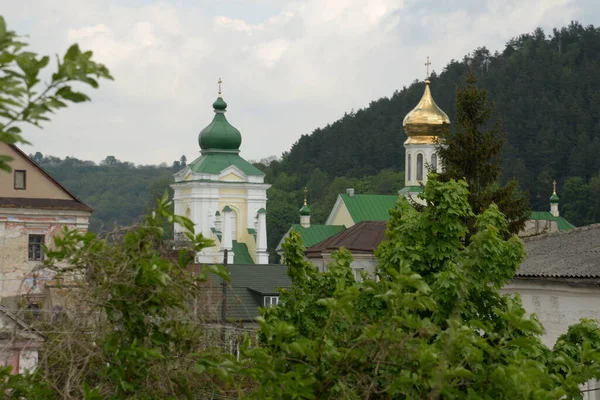  Eski kentin tarihi kısmı. Aziz Niklas Katedrali (Fransisken Manastırı)