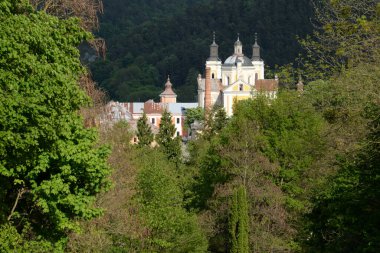 Şekil Değiştirme Katedrali