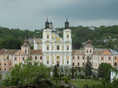 Şekil Değiştirme Katedrali          