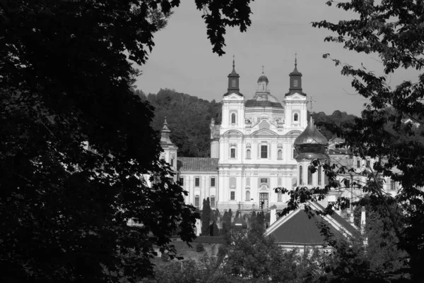 Два Храми Церква Церковний Собор Преображення Nicholas Cathedral Franciscan Monastery — стокове фото