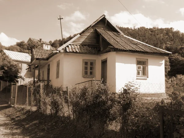 Ξύλινο Σπίτι Στο Ουκρανικό Χωριό Παλαιό Κτίριο Κατοικιών — Φωτογραφία Αρχείου