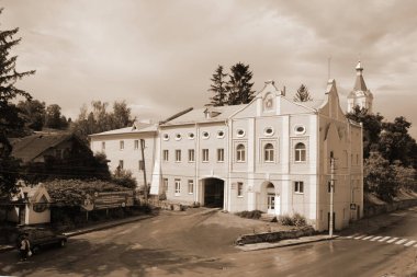 Eski şehrin tarihi kısmı. Epifani Manastırı 'nı inşa eden manastır. Büyük eski ortodoks kilisesi.