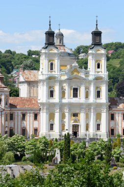 Şekil Değiştirme Katedrali. Harika bir kilise.