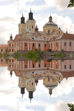 Şekil Değiştirme Katedrali. Harika bir kilise.