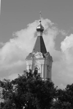 Manastır Epifani Manastırı 'nı inşa ediyor. 