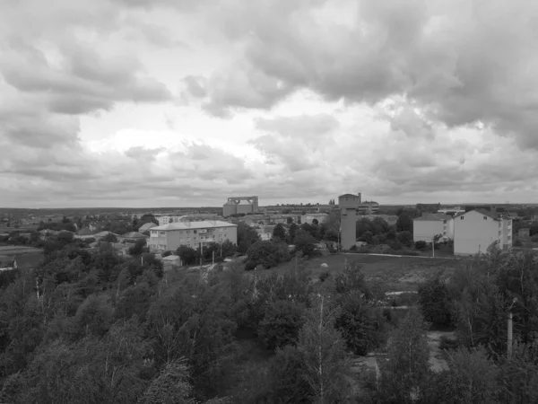 Der Blick Aus Dem Fenster Auf Die Stadt — Stockfoto