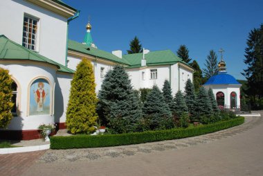 Manastır Epifani Manastırı 'nı inşa ediyor. 