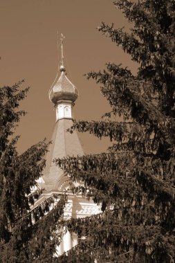 Manastır Epifani Manastırı 'nı inşa ediyor. 