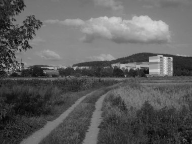 Pencereden şehre olan manzara.          