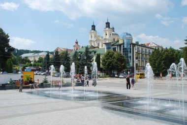  Eski şehrin tarihi kısmı. Dönüşüm Katedrali. Büyük kilise.