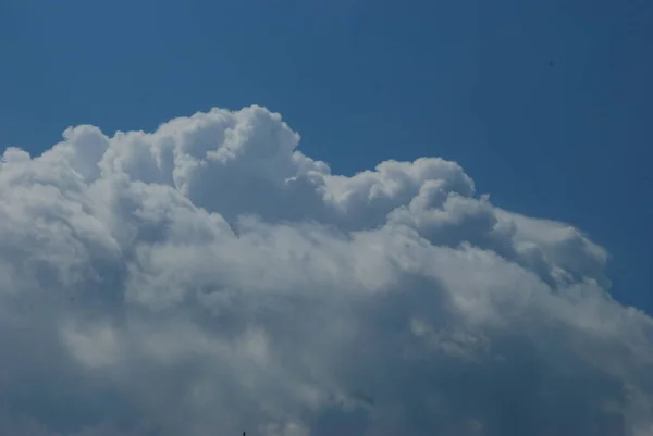 Nuage Cumulus Blanc Dans Ciel — Photo
