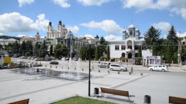  Eski şehrin tarihi kısmı. Dönüşüm Katedrali. Büyük kilise.