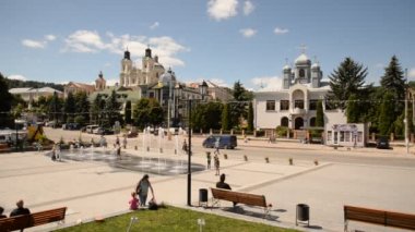  Eski şehrin tarihi kısmı. Dönüşüm Katedrali. Büyük kilise.