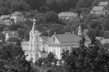 Manastır Epifani Manastırı 'nı inşa ediyor.           