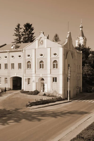 Zabytkowa Część Starego Miasta Monasheskyy Budynek Klasztor Objawień Wielki Stary — Zdjęcie stockowe