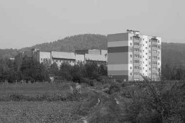 Pencereden şehre olan manzara.