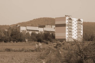 Pencereden şehre olan manzara.