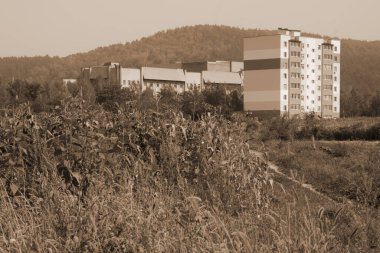 Pencereden şehre olan manzara.