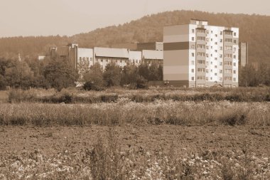 Pencereden şehre olan manzara.