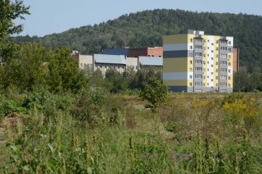 Pencereden şehre olan manzara.