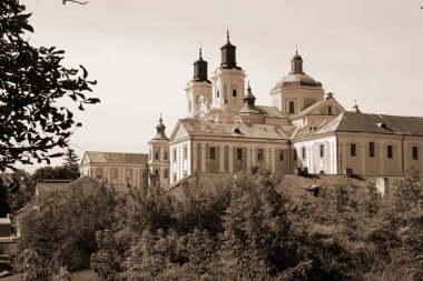Şekil Değiştirme Katedrali. Harika bir kilise.