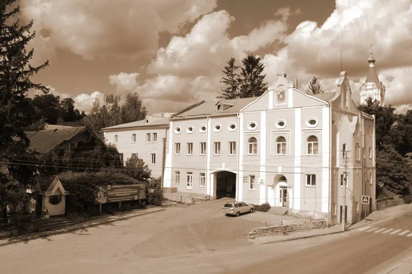 마을의 역사적 Monasheskyy Epiphany Monastery Great 정통파 — 스톡 사진