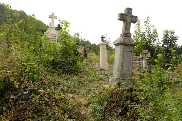 Tumba Antiguo Cementerio —  Fotos de Stock