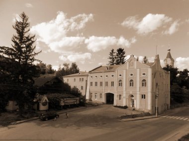 Eski şehrin tarihi kısmı. Epifani Manastırı 'nı inşa eden manastır. Büyük eski ortodoks kilisesi.          