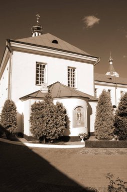 Manastır Epifani Manastırı 'nı inşa ediyor. 