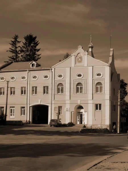 Zabytkowa Część Starego Miasta Monasheskyy Budynek Klasztor Objawień Wielki Stary — Zdjęcie stockowe