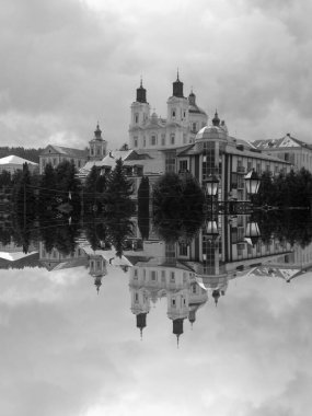 Eski şehrin tarihi kısmı. Dönüşüm Katedrali. Büyük kilise.          